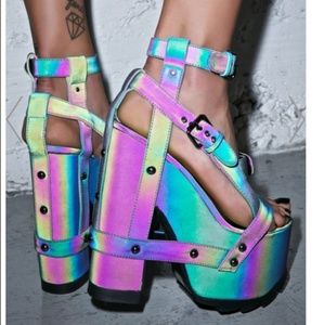 No longer seeking YRU Reflective Nightcall Size 10